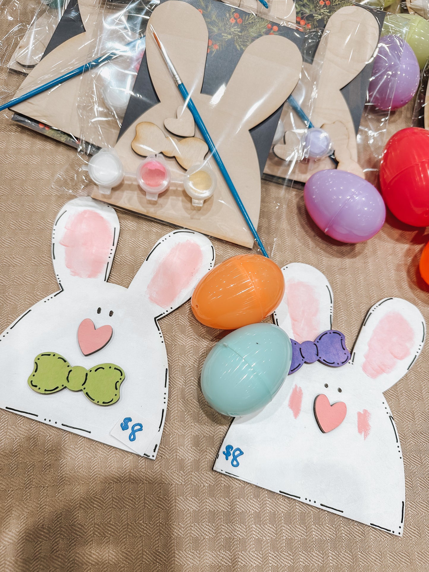 Easter: DIY bunny paint kit