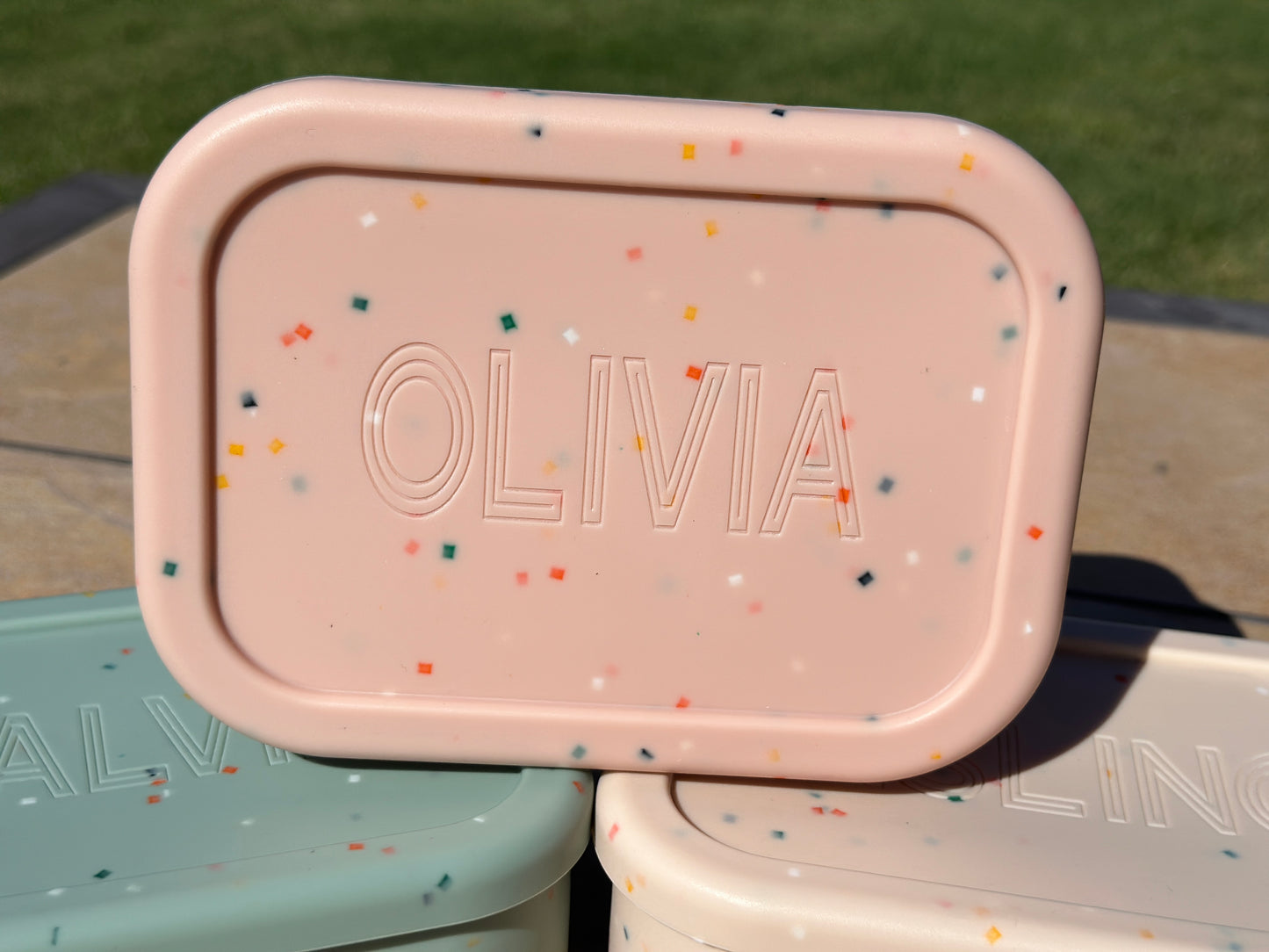 Personalized name silicone Lunch Box for kids, bento box, back to school, daycare snack box, snackle box, gift for child, travel snack tote