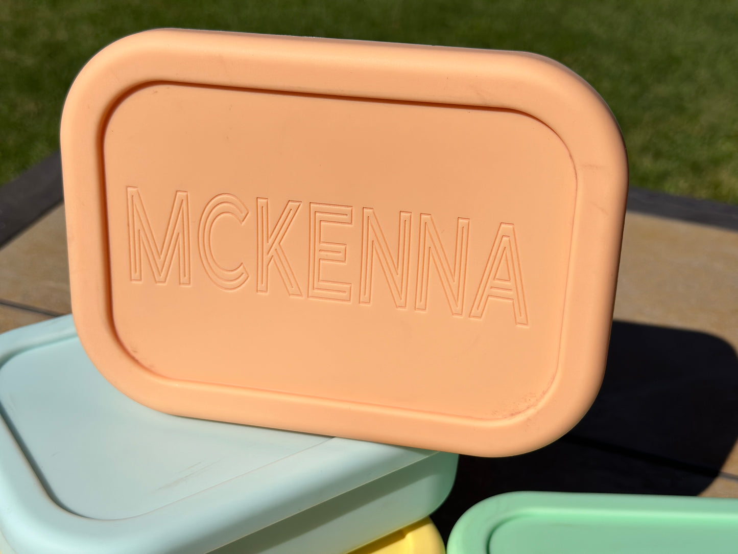 Personalized name silicone Lunch Box for kids, bento box, back to school, daycare snack box, snackle box, gift for child, travel snack tote